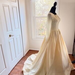 Authentic 1960s Vintage wedding Dress - ILGWU Union Label
